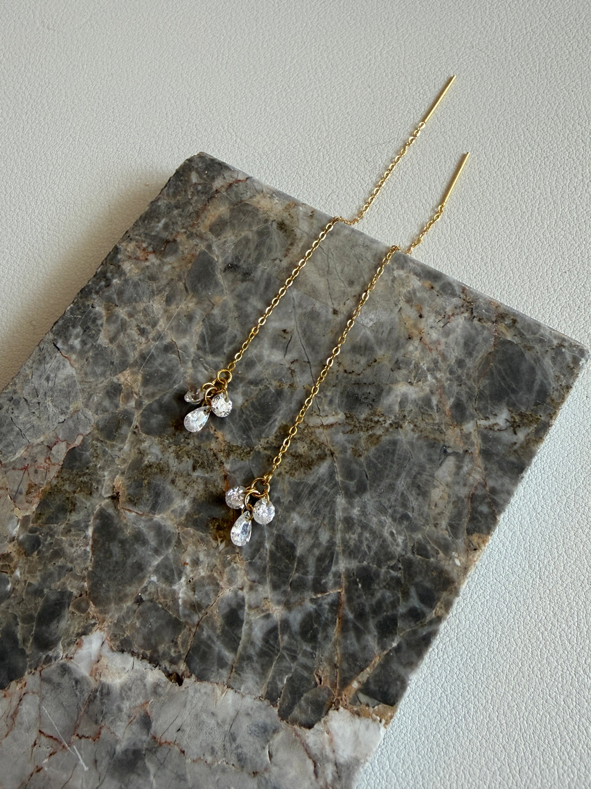 Leslie Sparkle Queen Simple Threader Earrings