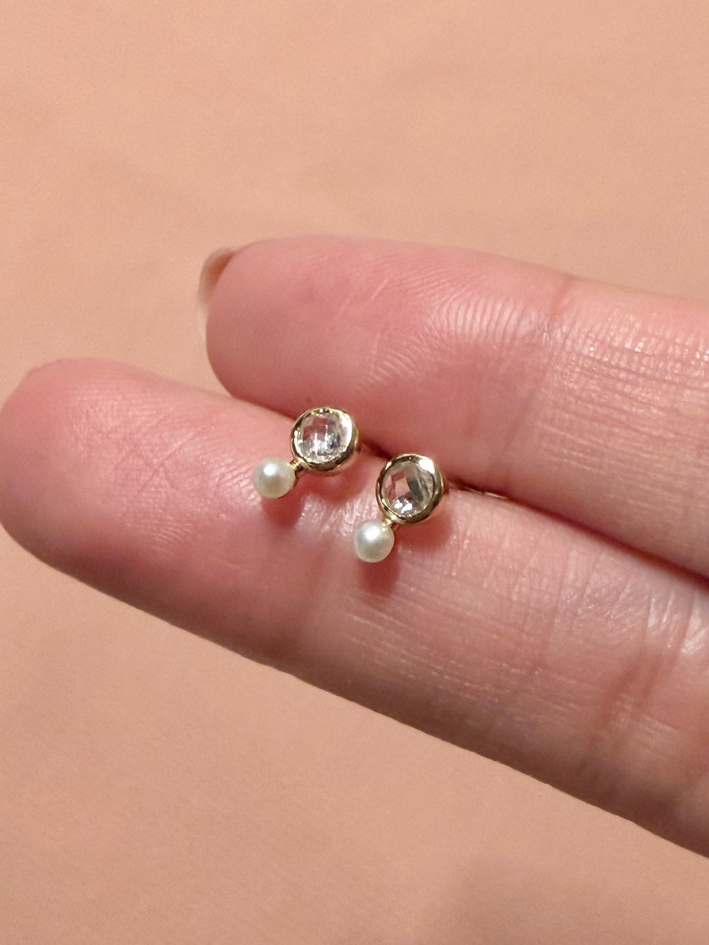 Rose Cut Bezel Pearl stud Earrings