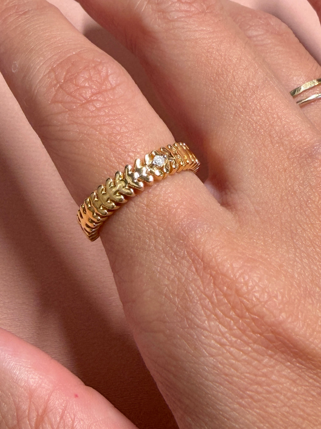 Leaf Diamond Stone Ring
