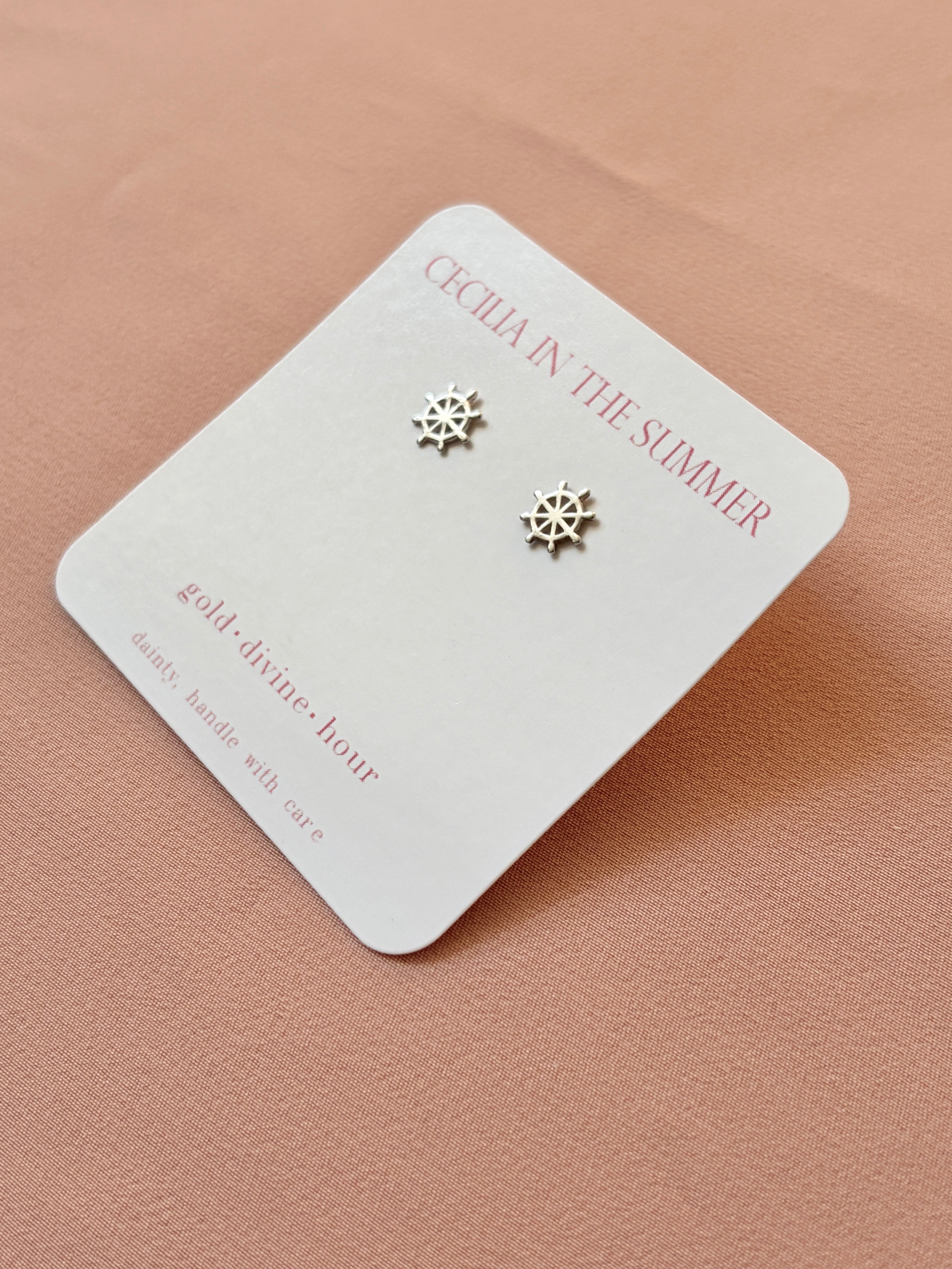 Wheel Ocean Stud Earrings