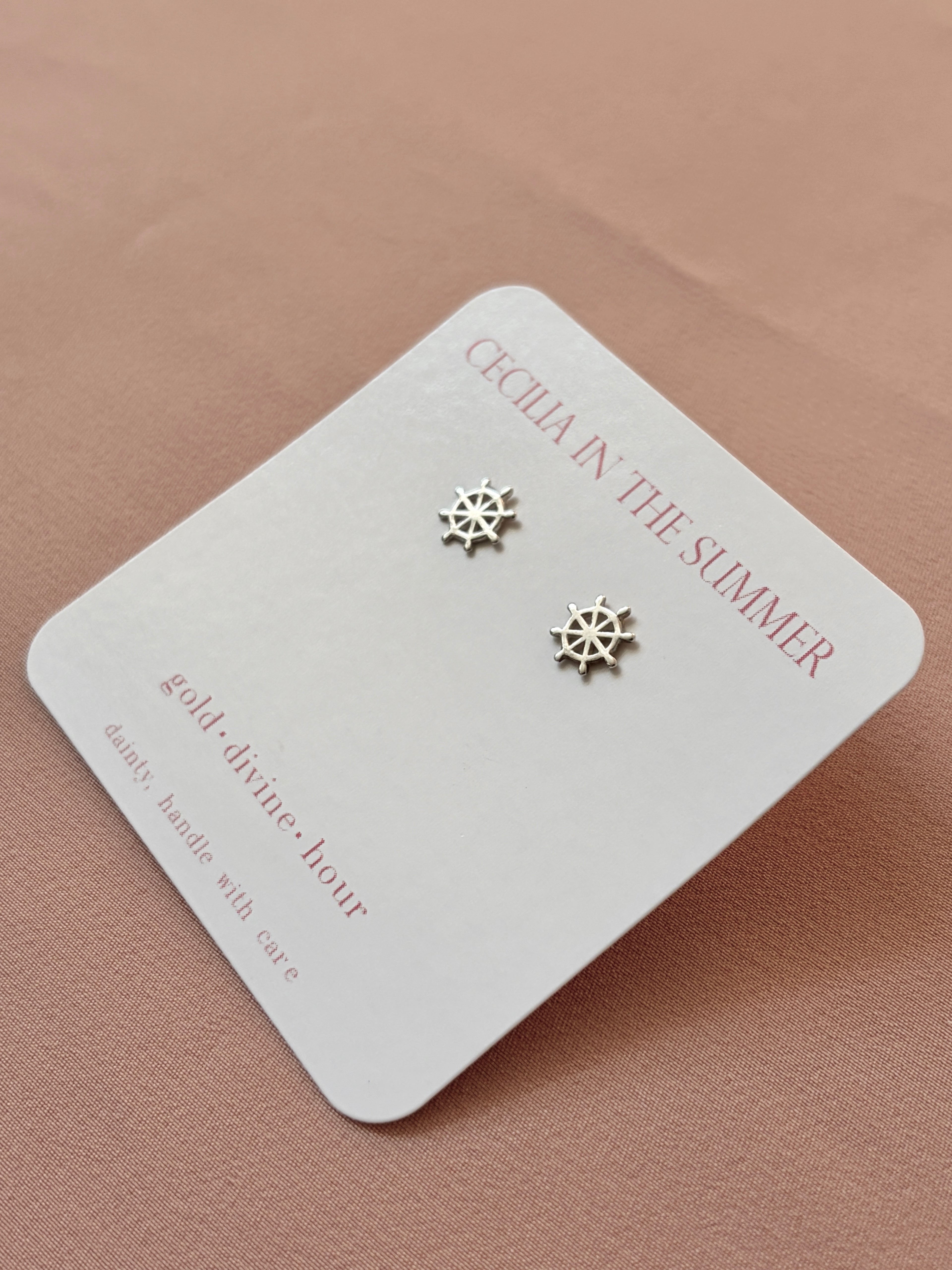 Wheel Ocean Stud Earrings
