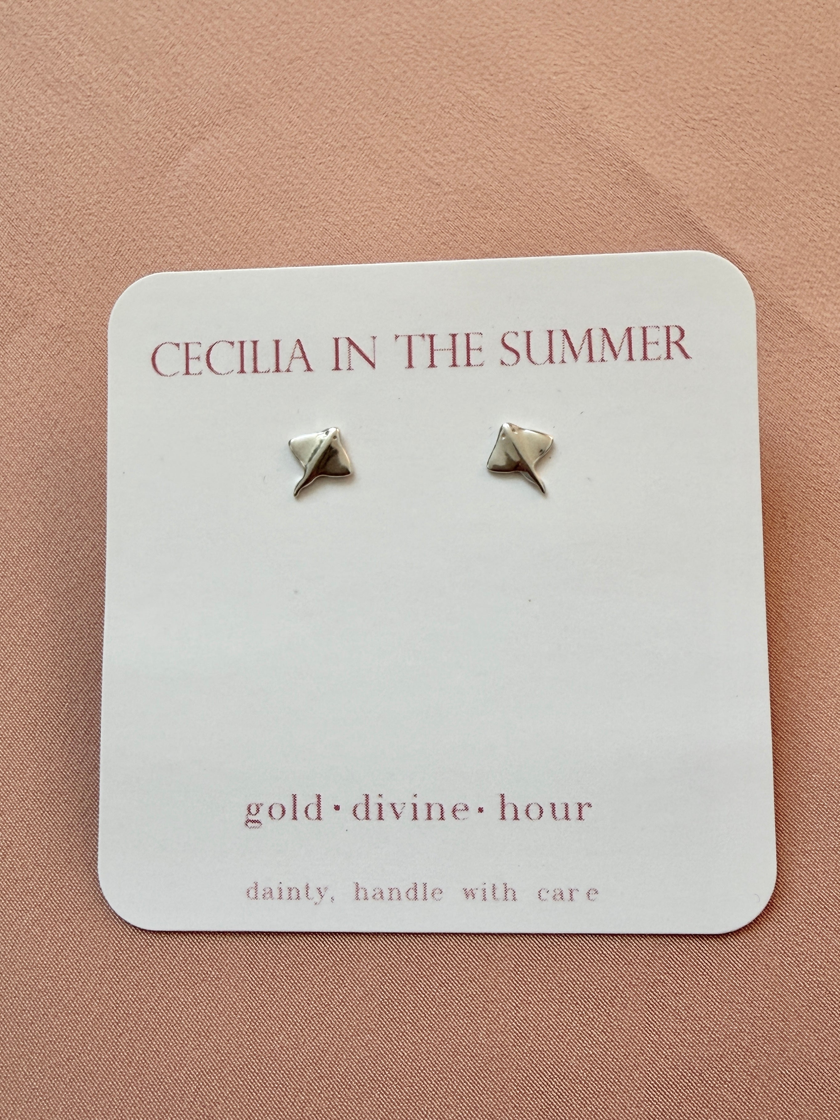 Stingray Ocean Animal Stud Earrings