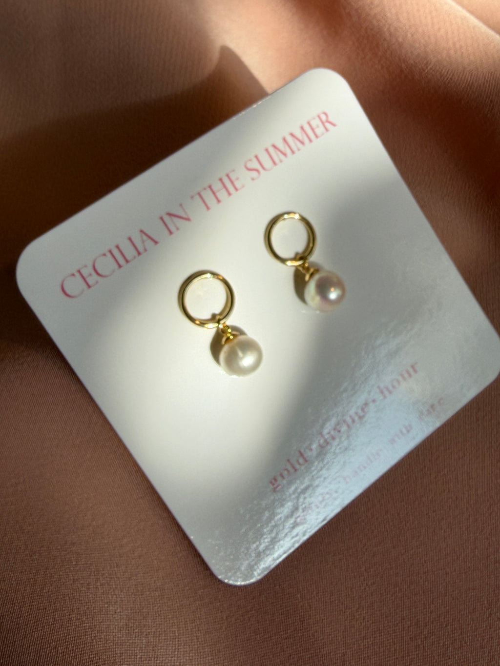 Circle Outline Pearl Drop Earrings