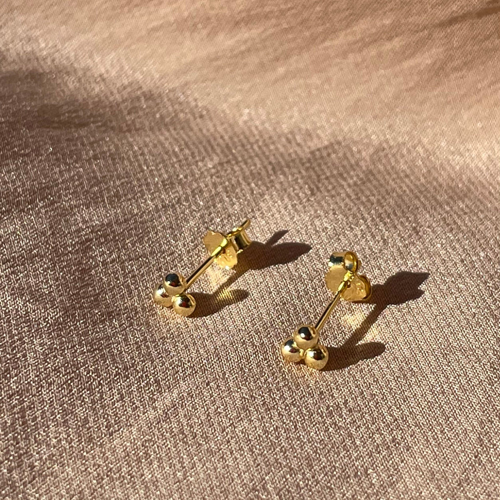 Golden Dots 3 Triangle Stud Earrings