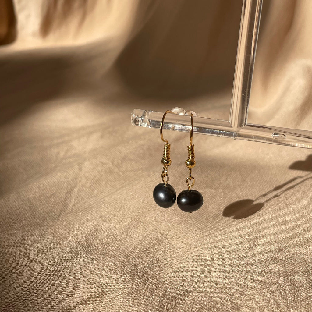 Pearl Potato Leverback Hook Earrings ~ Gold Plated