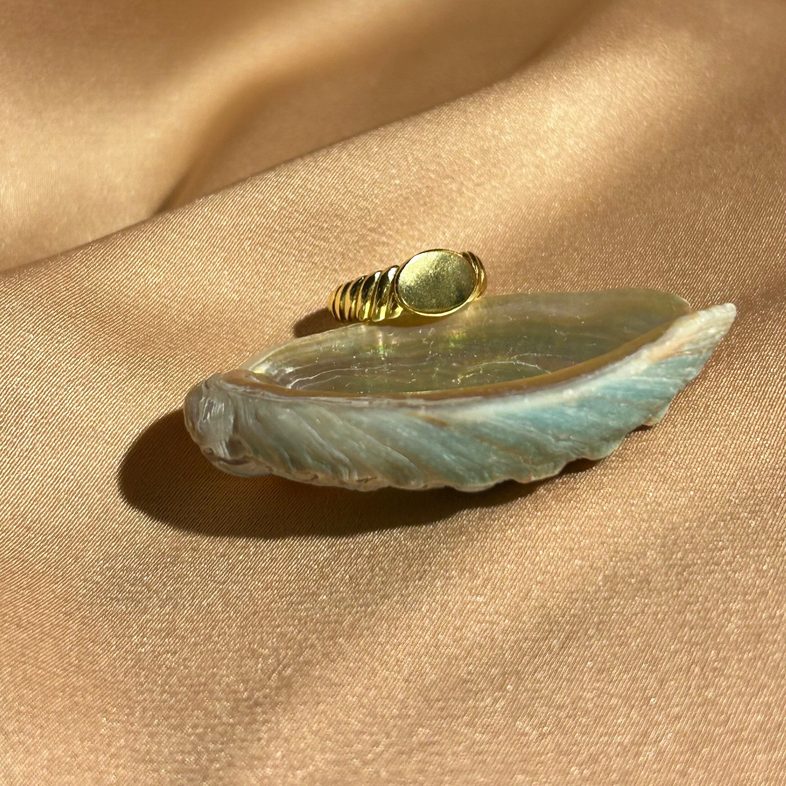 Croissant Circle Signet Vermeil Ring
