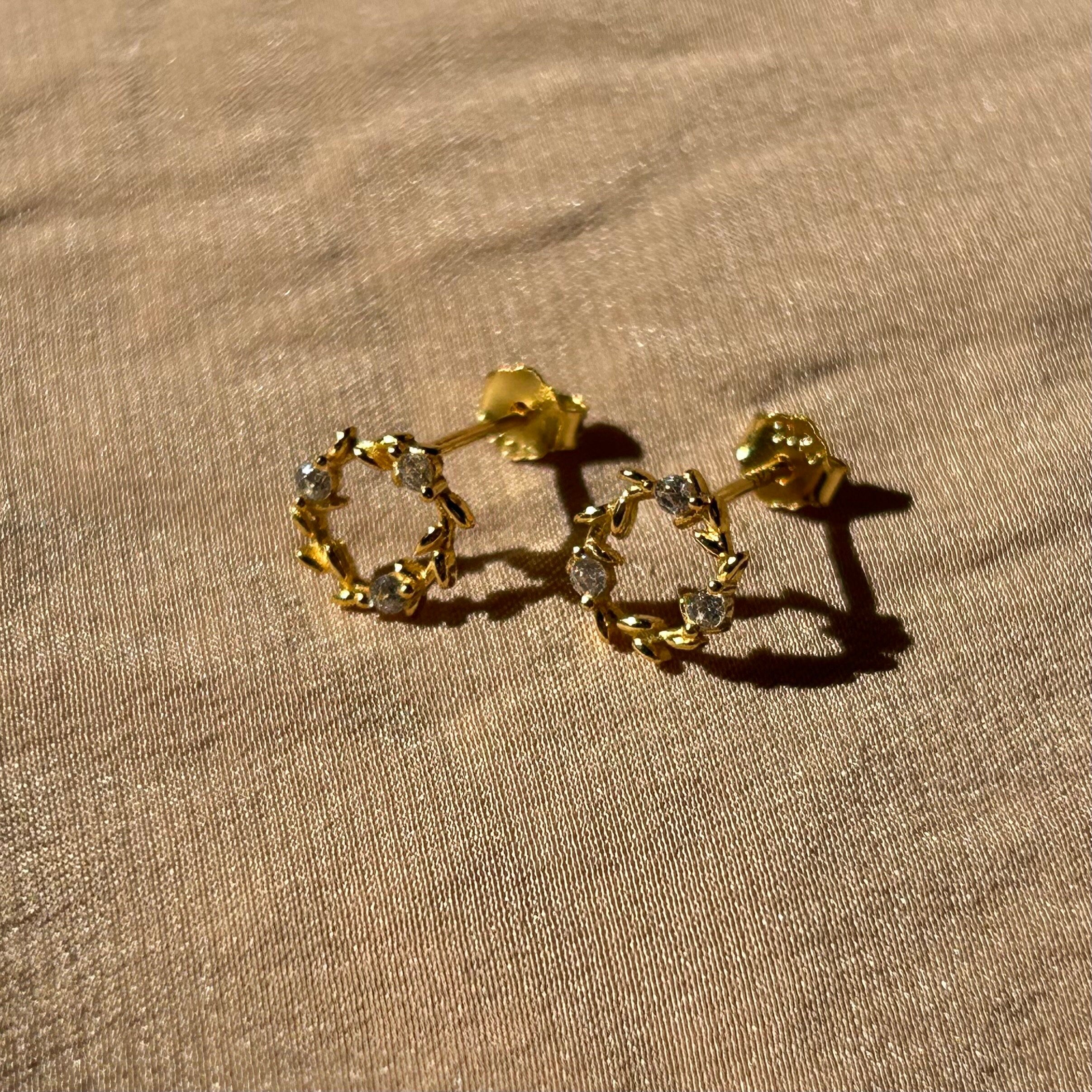 Wreathe Stud Cz Vermeil Earrings