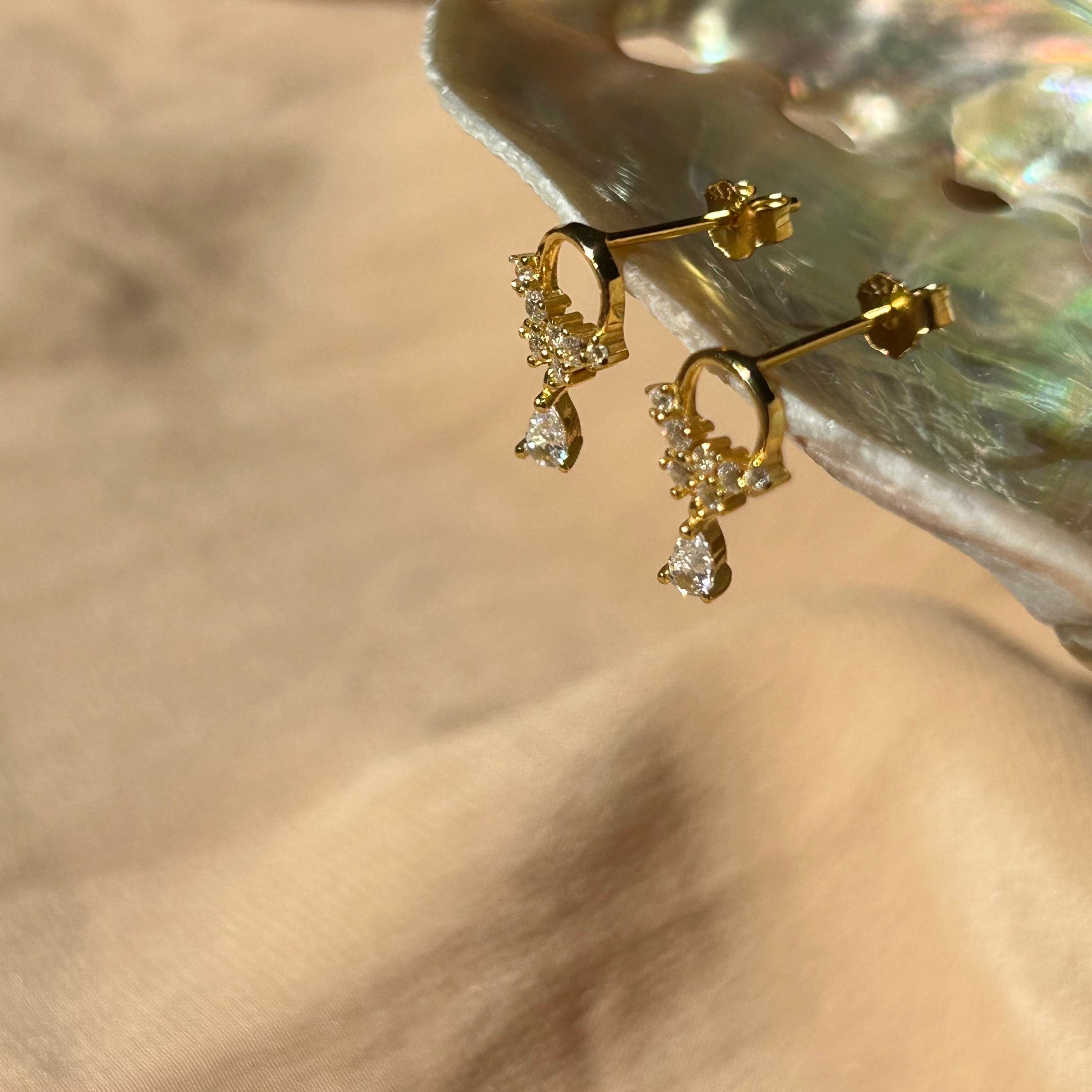 Wreathe Pear Charm Cz Stud Vermeil Earrings