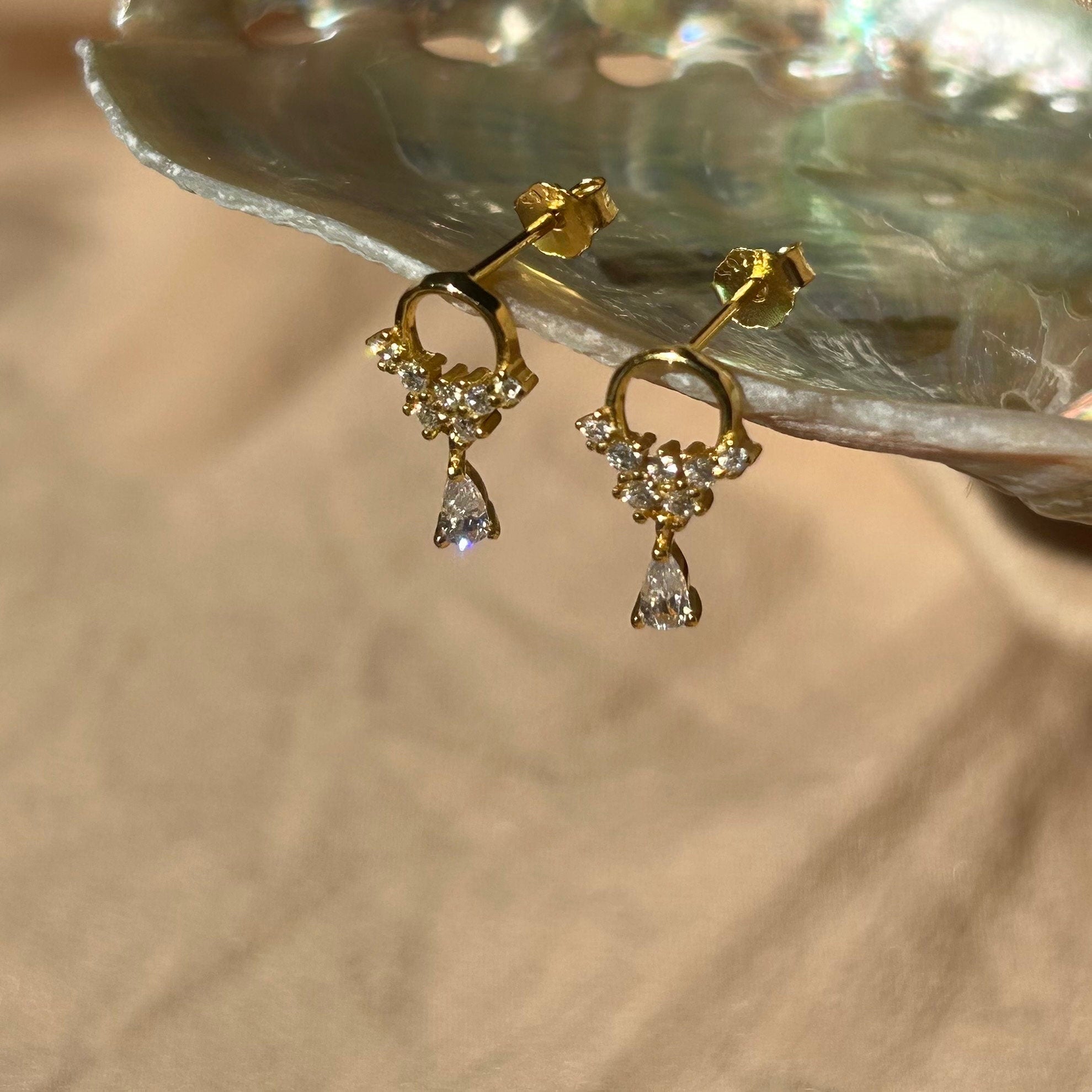Wreathe Pear Charm Cz Stud Vermeil Earrings