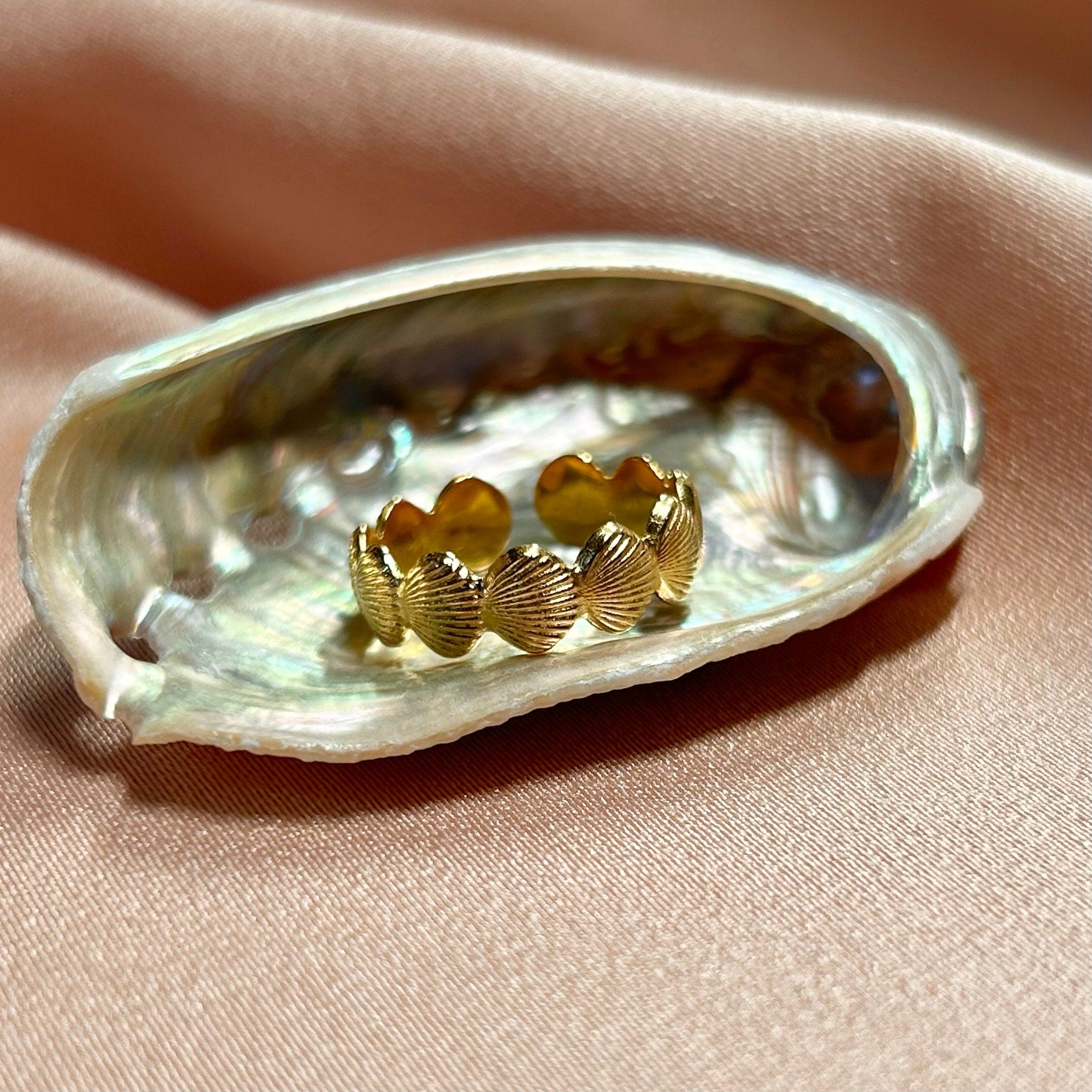 Ocean Shell Ring