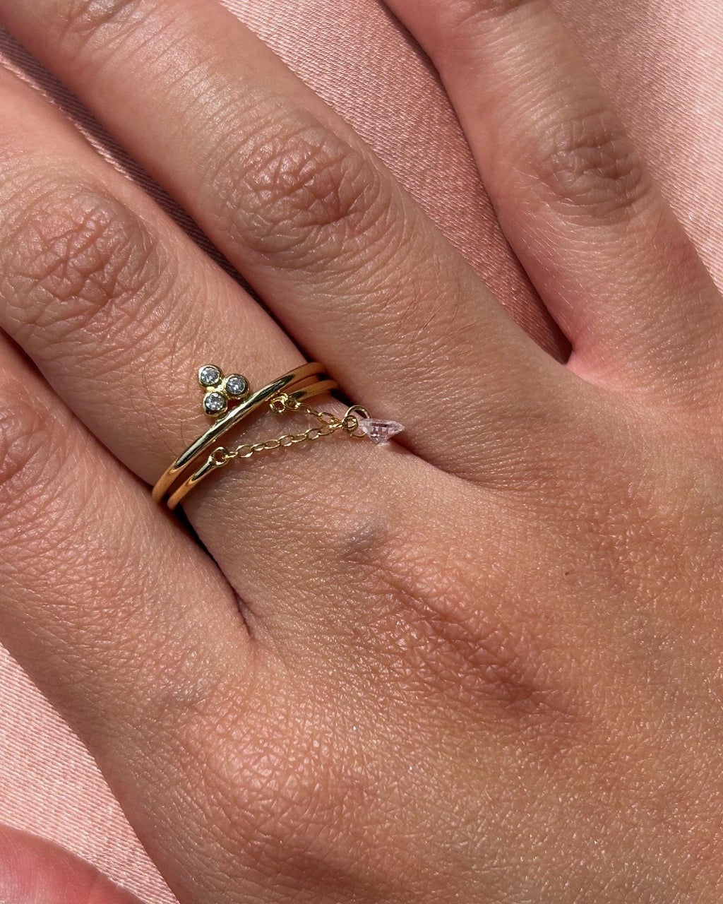 Lenn Chain Gem ~ Adjustable Ring