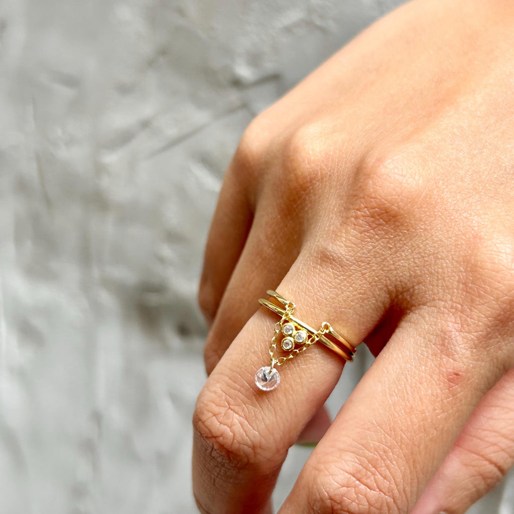 Lenn Chain Gem ~ Adjustable Ring