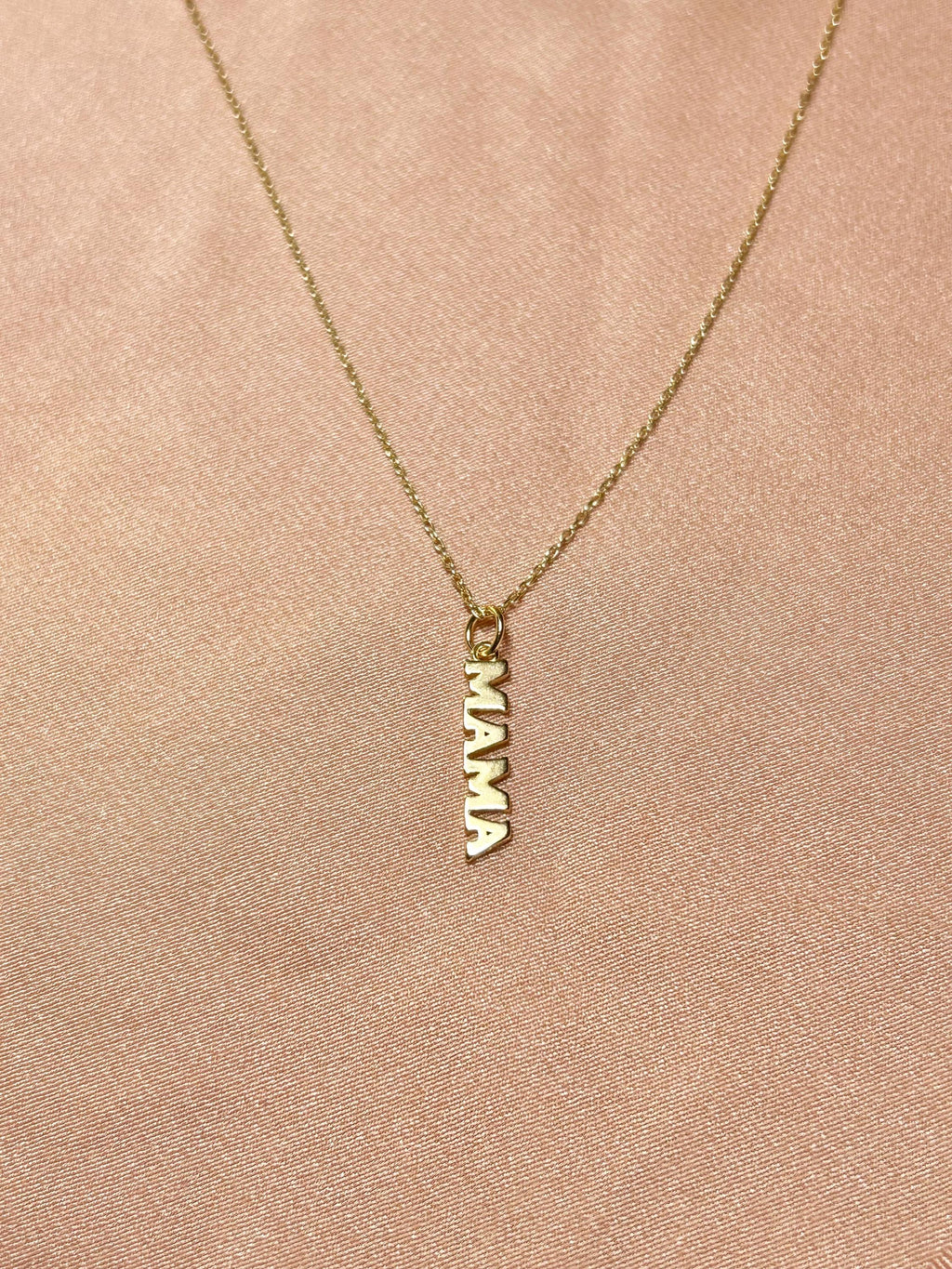 Mama Written Pendant Vermeil Necklace