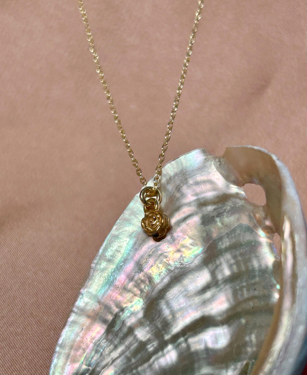 Mini Rosette Pendant Vermeil Necklace