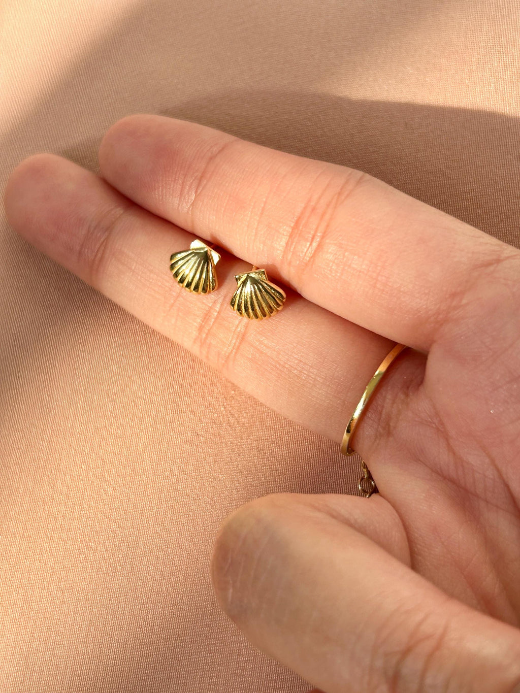 Ocean Clam Shell Stud Vermeil Earrings