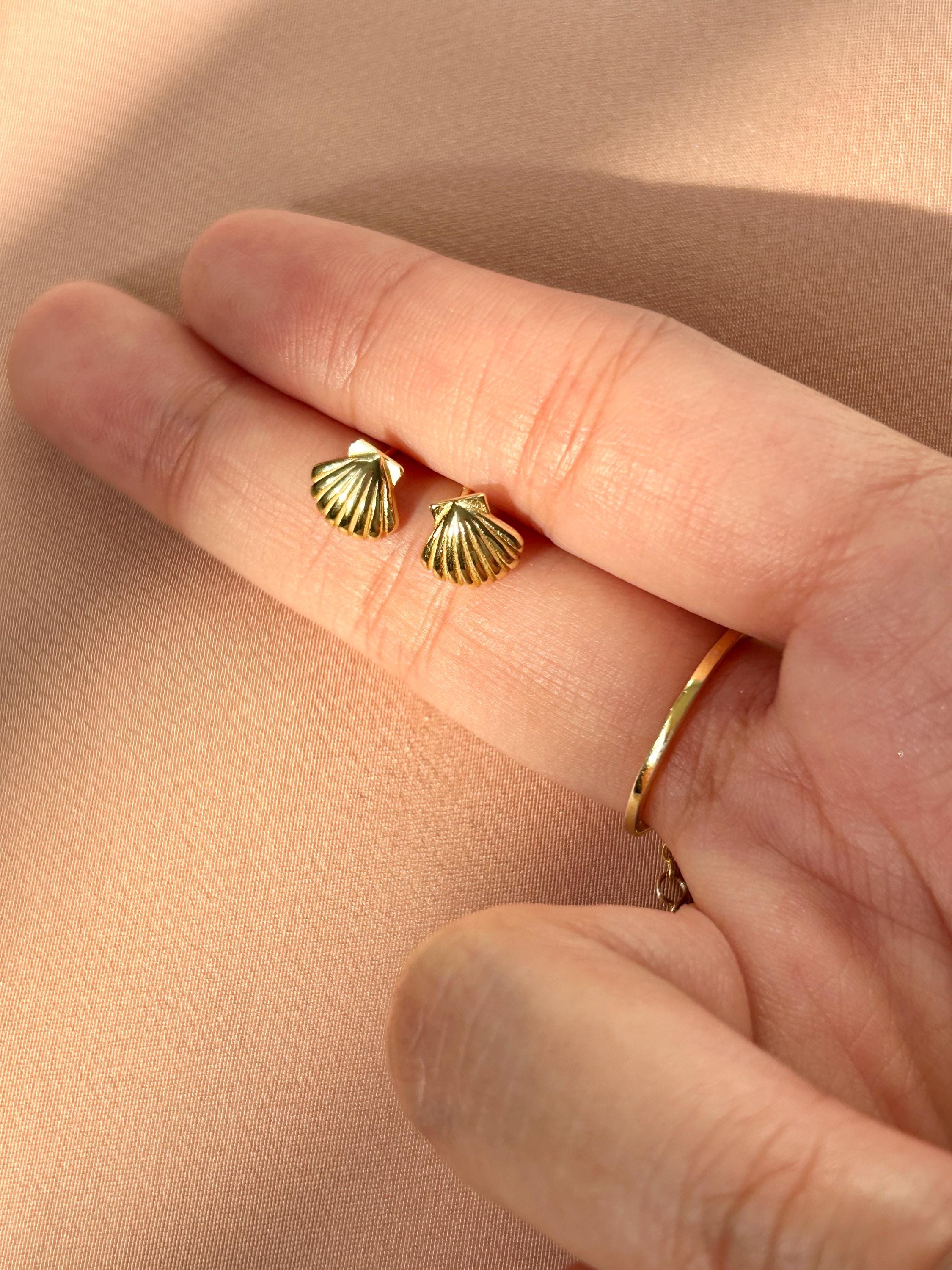 Ocean Clam Shell Stud Vermeil Earrings