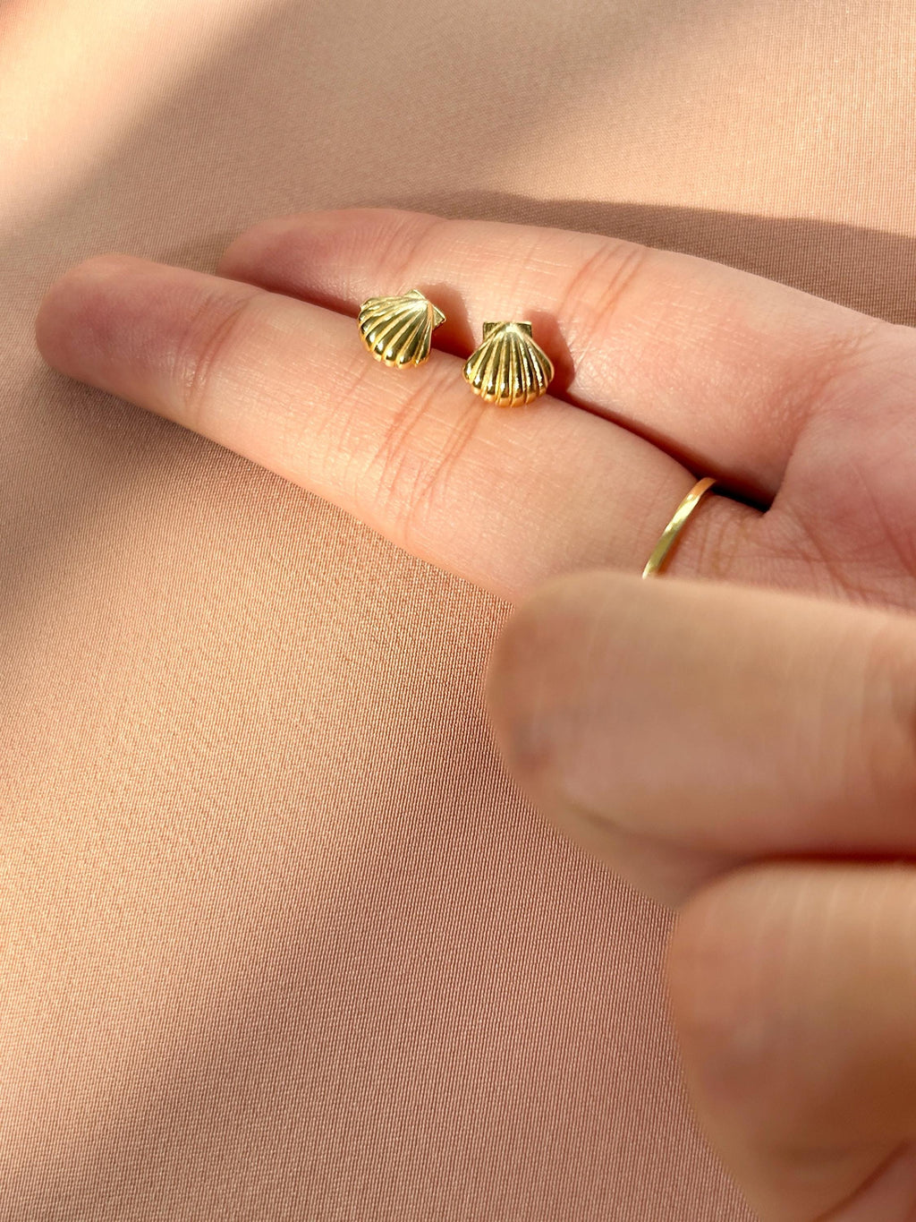 Ocean Clam Shell Stud Vermeil Earrings