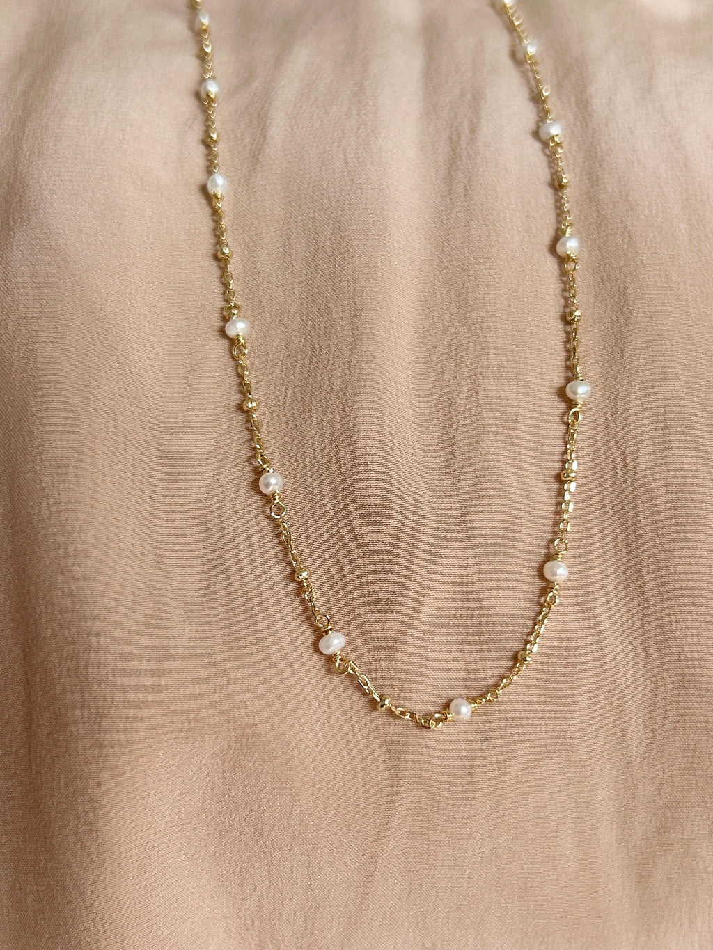 Pearl Golden Dots Necklace