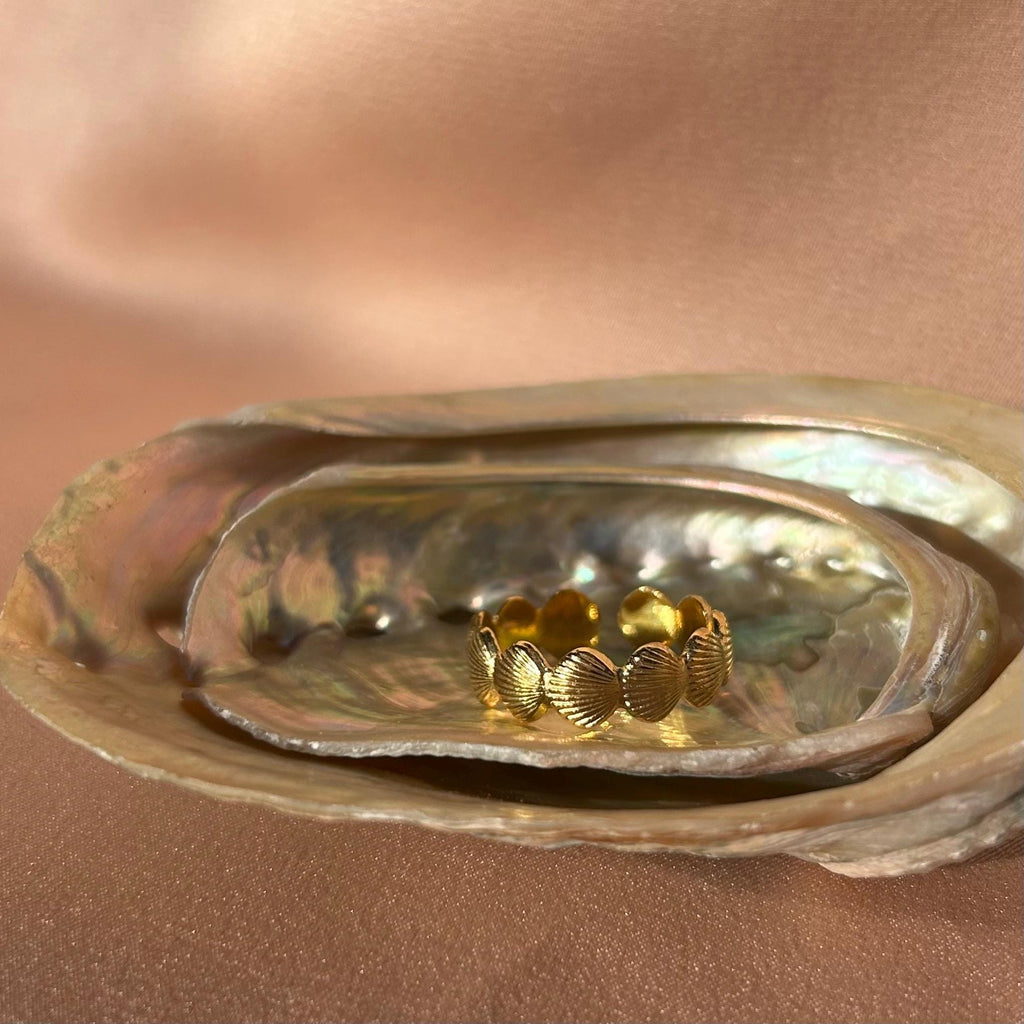 Ocean Shell Ring