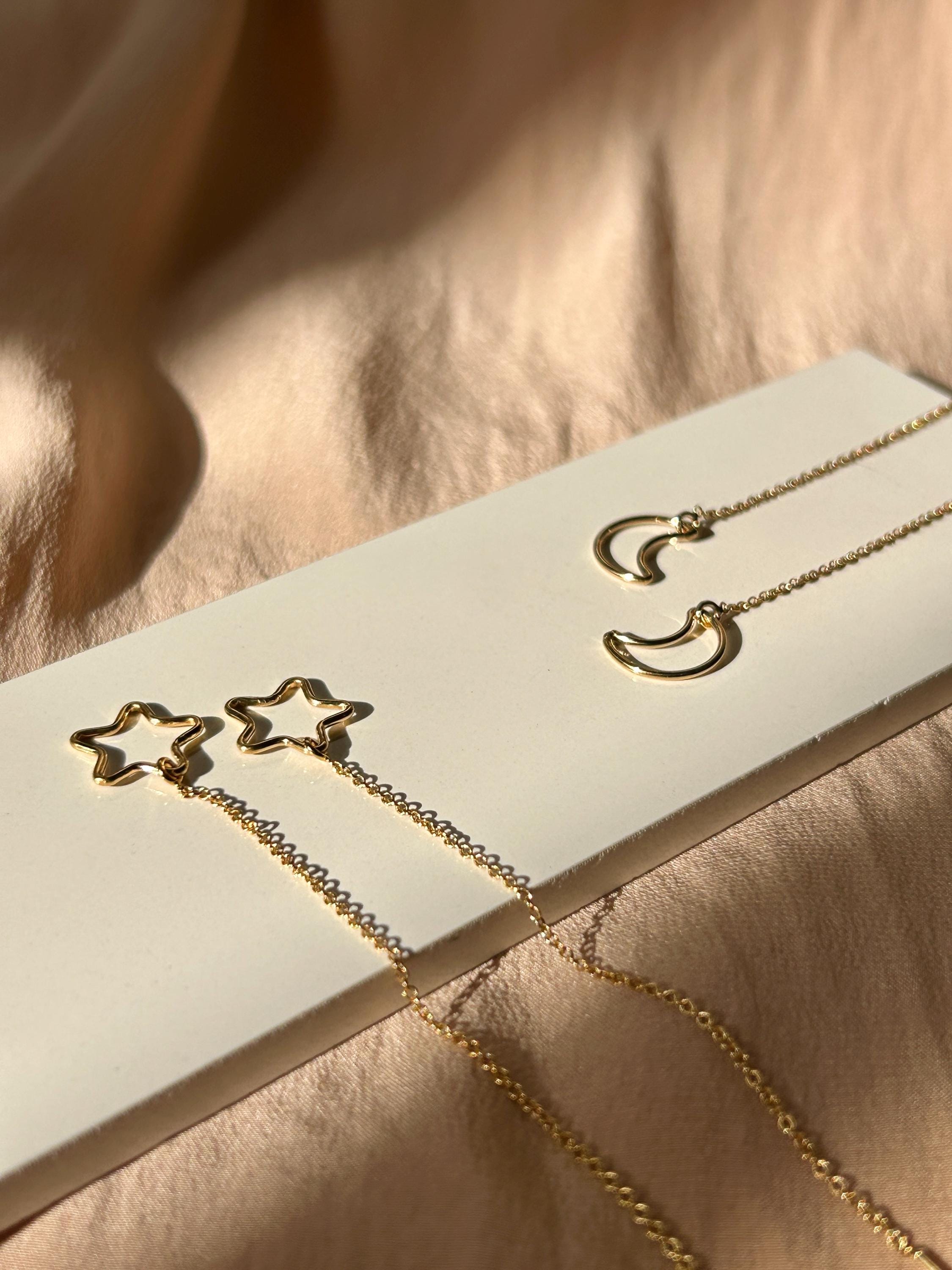 Outline Star Threader Earrings