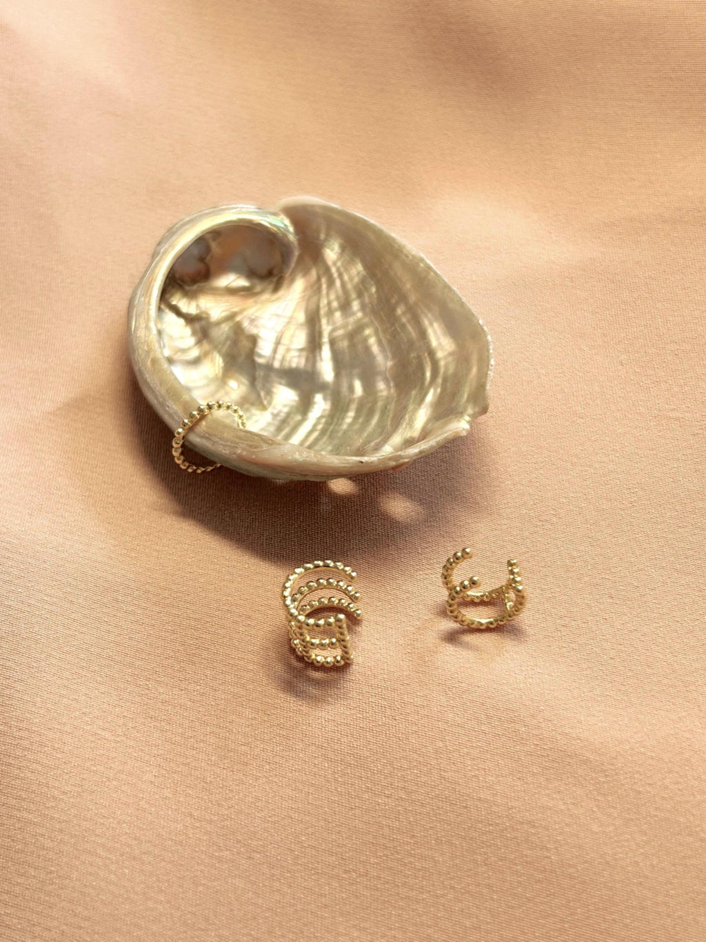 Golden Dots Ear Cuff Accessories