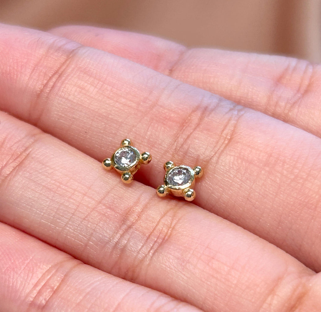 Golden Dots Compass CZ Stud Vermeil Earrings