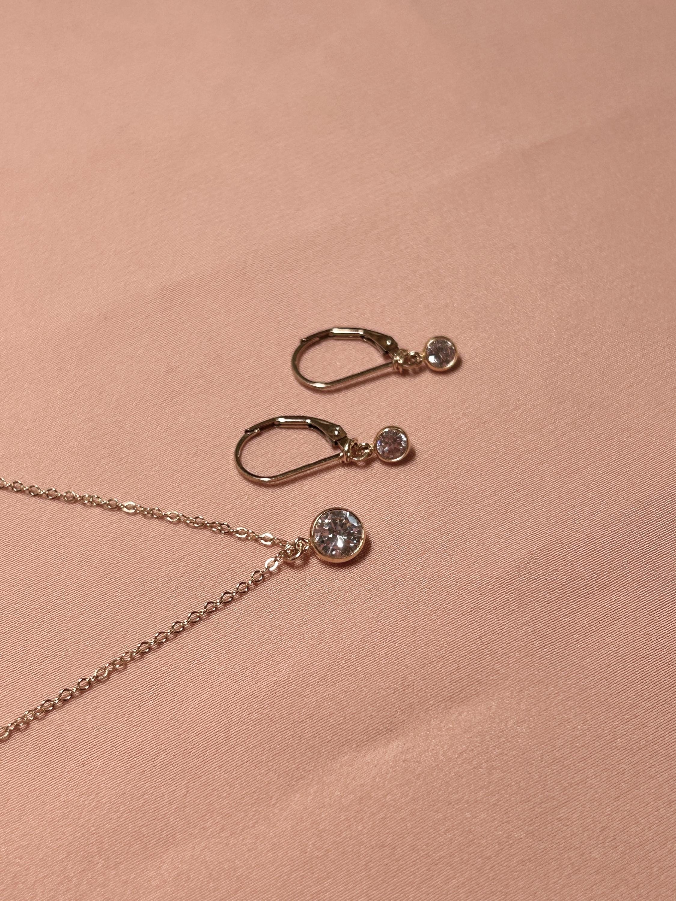 Crystal Clear Pendant Necklace